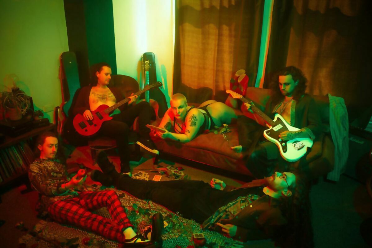 Gen And The Degenerates Drop Romantic New Track 'My Perfect'