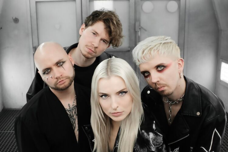 Cyan Kicks Release Powerful New Track 'Someone Like You'