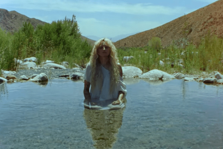 Royal &amp; The Serpent Shares Cover Of 'Where Did You Sleep Last Night?'
