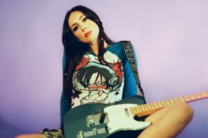 LØLØ Shares Vulnerable Single ‘Possibility’