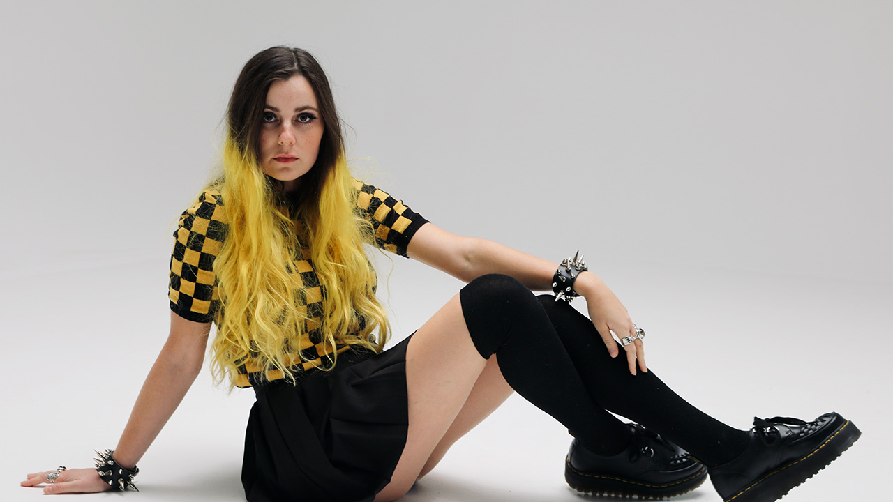 AViVA Returns With New Single 'Ritual'