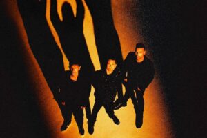 Muse Return With Powerful Single  ‘Unravelling’