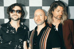 Get Your Taking Back Sunday 2000Trees Magazine &amp; T-Shirt