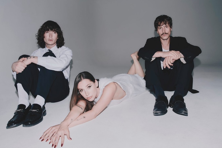 YONAKA Announce Instore Shows To Celebrate ‘Until You’re Satisfied’