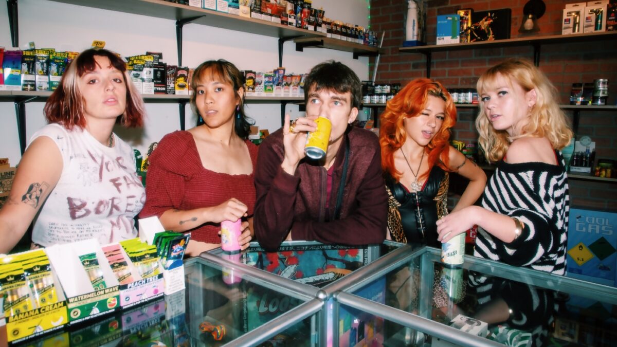 Lavalove Announce New Album 'TAN LINES'