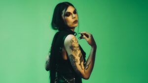 A.A. Williams Announces New Album 'Solstice'