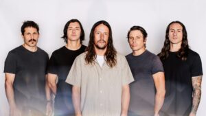 Saosin Share Gigantic New Track 'Starting Over Again'