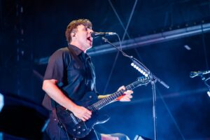 LIVE REVIEW: Jimmy Eat World's 'Bleed American' Showcase Stirs The Soul And Unites A Scene