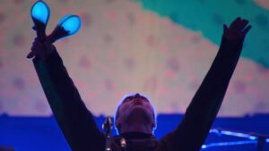 WATCH: The Emotional Trailer For Oasis' New Documentary 'Don't Look Back In Anger'
